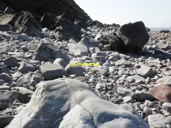Photo 6"x4" Boulder debris, below Eastern Brockholes Bratton\/SS9446 c2013