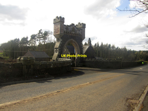Photo 6"x4" Former gateway to Middleton Hall Middleton\/NU1035 c2013