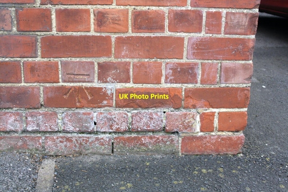 Photo 6"x4" Benchmark on school on Manor Road Brackley\/SP5837 c2013