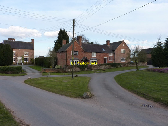 Photo 6"x4" Centre of Field Aston Newport\/SJ7419 c2013
