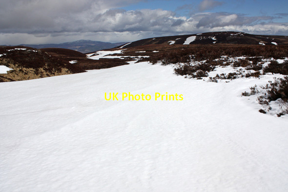 Photo 6"x4" Snow lying along the course of Black Stripe Drum Cholzie c2013