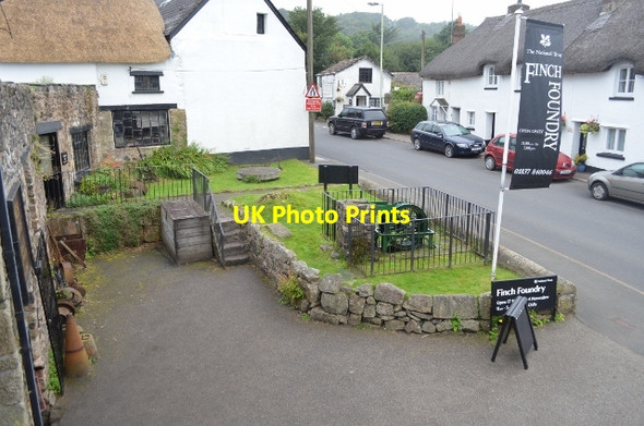 Photo 6"x4" Finch Foundry Ramsley c2012