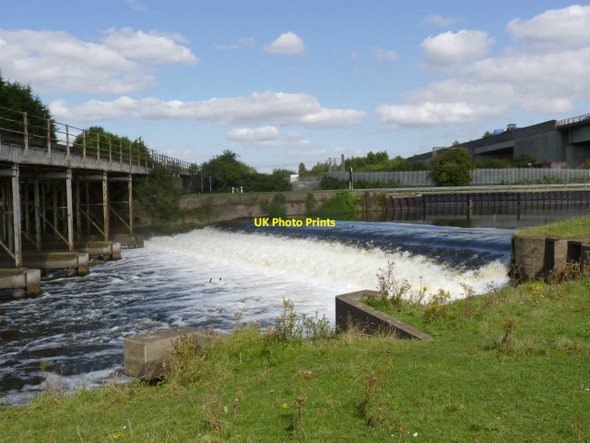 Photo 6"x4" Nether Lock Weir  Newark-on-Trent c2012