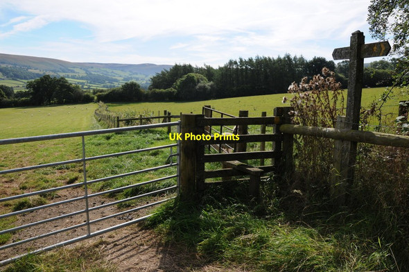 Photo 6"x4" Footpath near Hirllwyn Bank Frank's Bridge c2012