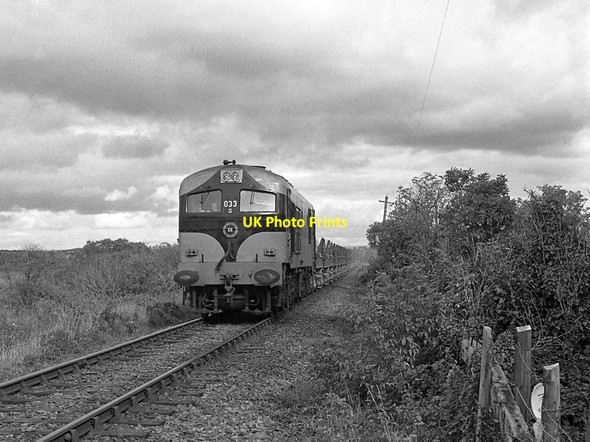 Photo 6"x4" Ore train passing Shalee Killoscully c1985