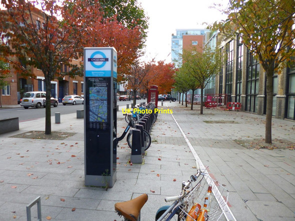 Photo 6"x4" Bermondsey, bicycle hire London c2012