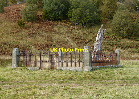 Photo 6"x4" A burial enclosure at Crubenbeg Etteridge c2012