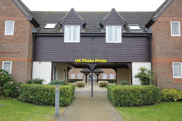 Photo 6"x4" Housing by the Kennet Newbury\/SU4767 c2012