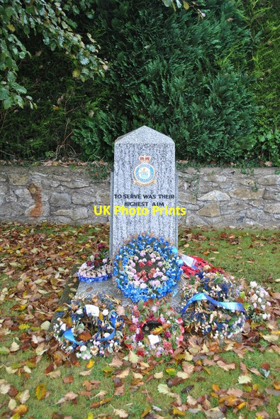 Photo 6"x4" RAF Ludford Magna Memorial Ludford\/TF1989 c2012