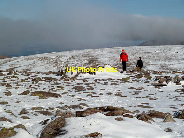 Photo 6"x4" Approaching the summit of Ben Macdui Allt a' Choire Mh\u00f2ir\/NN9899 c2012