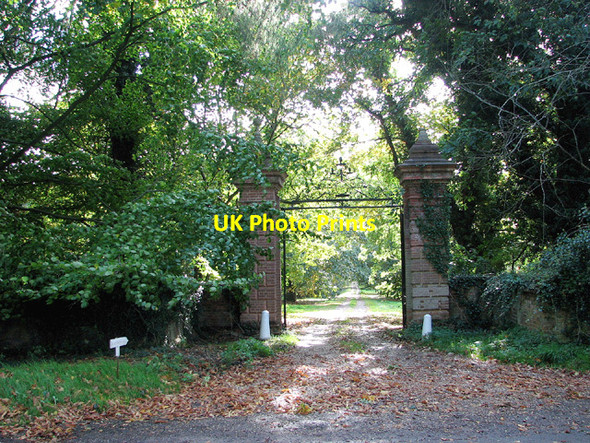 Photo 6"x4" Gate at driveway to Rainthorpe Hall Foxhole\/TM2197 c2012