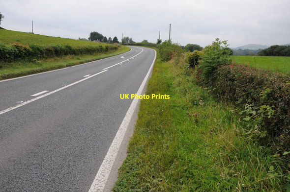 Photo 6"x4" The A483 Llandrindod Wells\/Llandrindod c2012
