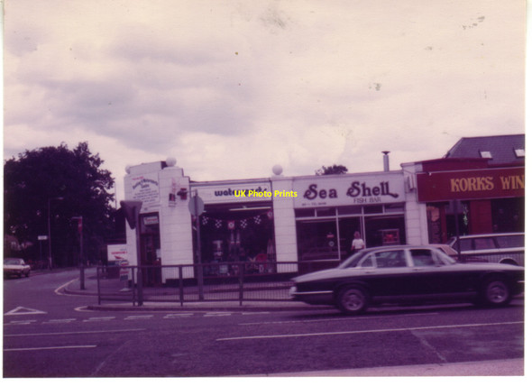 Photo 6"x4" Shops on Potters Bar High Street, 1982 Potters Bar c1982