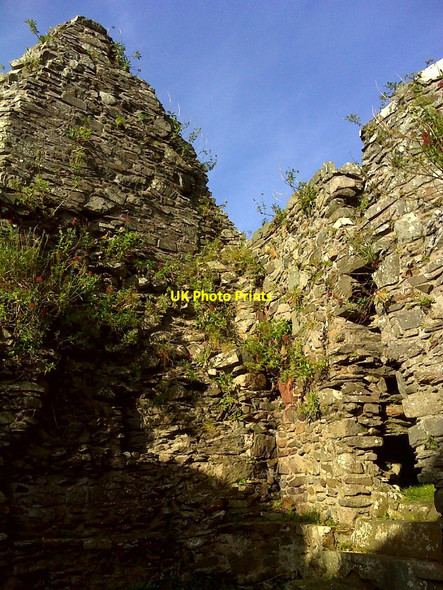 Photo 6"x4" Dundrum Castle - manor house gable Dundrum\/J4036 c2012