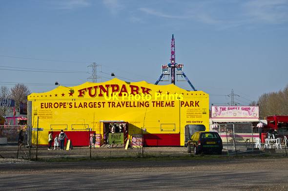Photo 6"x4" Funpark, Hewitts Farm Maypole\/TQ4963 c2013 P1