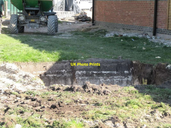 Photo 6"x4" Hole in the ground Cholsey c2013