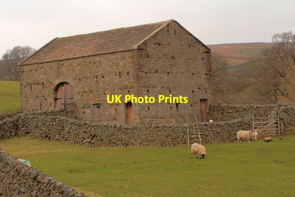 Photo 6"x4" Barn near Well House Stean c2013