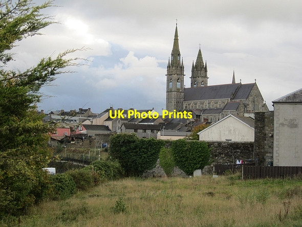 Photo 6"x4" Garden, Castle Place Omagh c2012