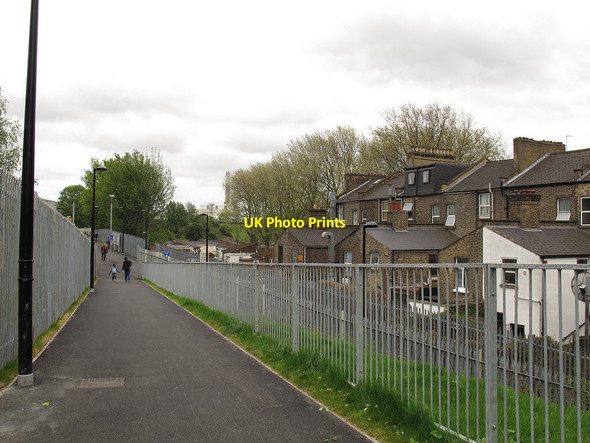 Photo 6"x4" Bermondsey Connect2 bridge - southern approach Bermondsey c2013