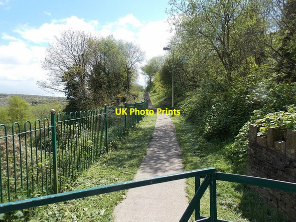 Photo 6"x4" Northern end of a path from Gilfach Fargoed railway station to Aeron Place, Gilfach Bargod or Bargoed c2013
