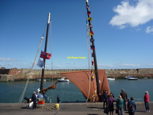 Photo 6"x4" Coastal East Lothian : FR958 Reaper Visits Victoria Harbour, Dunbar Dunbar c2013