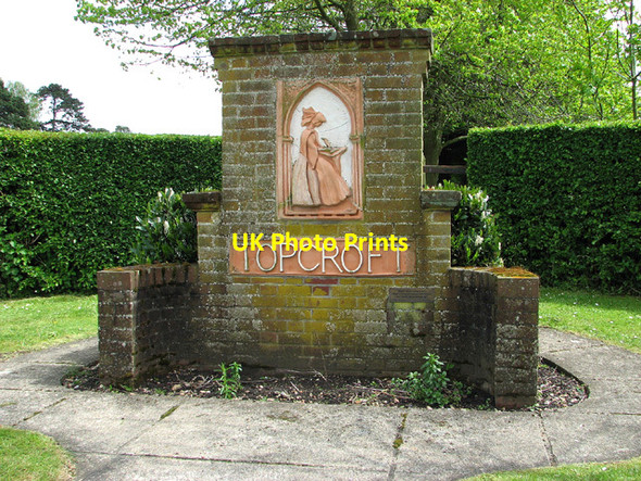 Photo 6"x4" Memorial to Margery Brewse, Topcroft Topcroft Street c2013