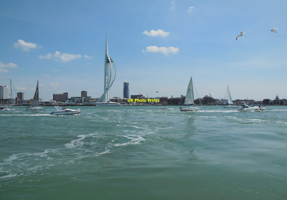Photo 6"x4" Boats in Portsmouth Harbour Newtown\/SZ6199 c2013