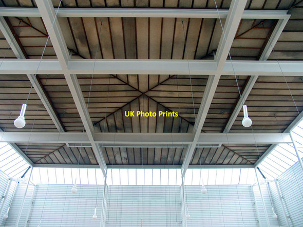 Photo 6"x4" St Joseph the Worker, Northolt - Roof Greenford\/TQ1382 c2005