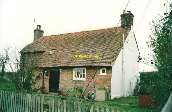 Photo 6"x4" A Gamekeeper's Cottage? Dial Post c2003
