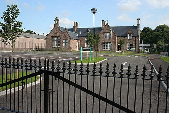 Photo 6"x4" Strathmore School Forfar c2008