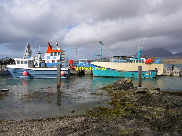 Photo 6"x4" Harbour at Port Askaig Port Askaig\/Port Asgaig c2013
