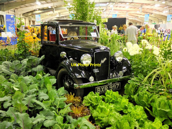 Photo 6"x4" A Vintage Garden Ratho Station c2013
