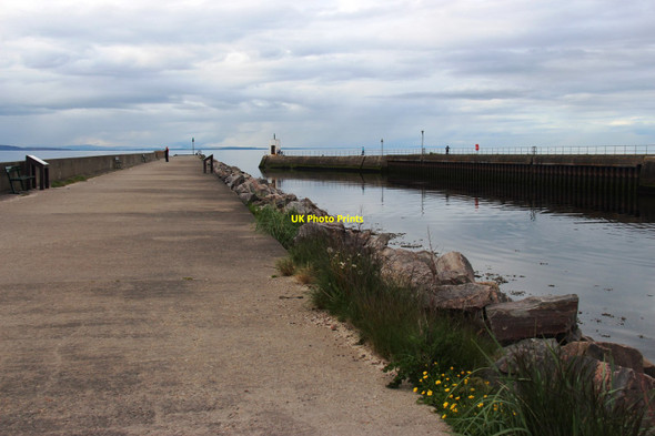 Photo 6"x4" The river mouth, Nairn Nairn c2013