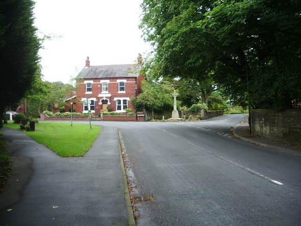 Photo 6"x4" Road junction Ulnes Walton\/SD5019 c2008