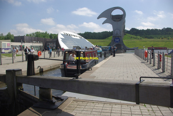 Photo 6"x4" The Falkirk Wheel Tamfourhill c2013