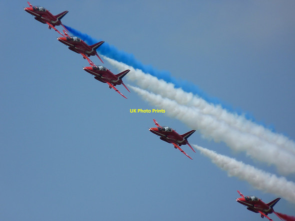 Photo 6"x4" Red Arrows close up Whiston Cross\/SJ7903 c2013