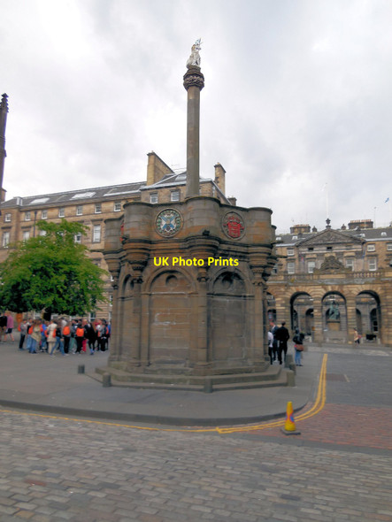 Photo 6"x4" Mercat Cross, Edinburgh Edinburgh c2013