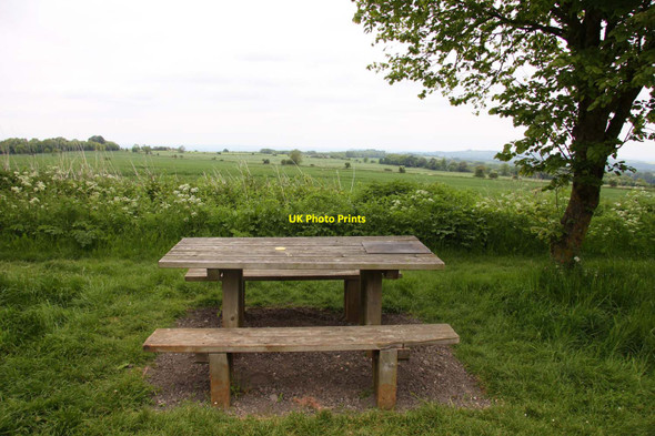 Photo 6"x4" Picnic table on Fish Hill Broadway\/SP0937 c2013