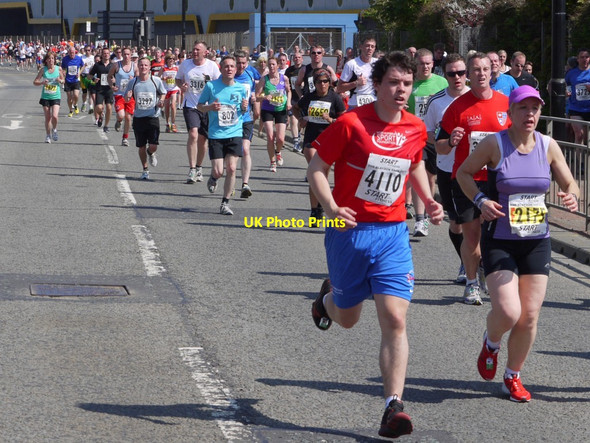 Photo 6"x4" Competitors in the 2013 Blaydon Races at the end of Scotswood Road Blaydon Haughs c2013