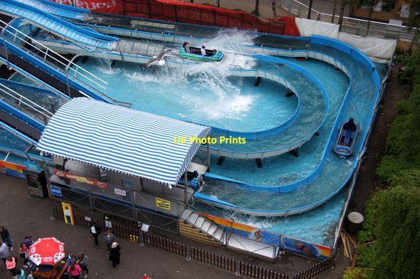Photo 6"x4" White Water, M&Ds amusement park Bellshill\/NS7259 c2013