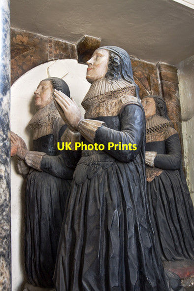 Photo 6"x4" St Mary's church, Pilton - monument to Sir Robert Chichester (detail 1) Barnstaple c2013