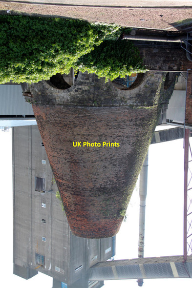 Photo 6"x4" Northern Glass Cone, Alloa Alloa c2013