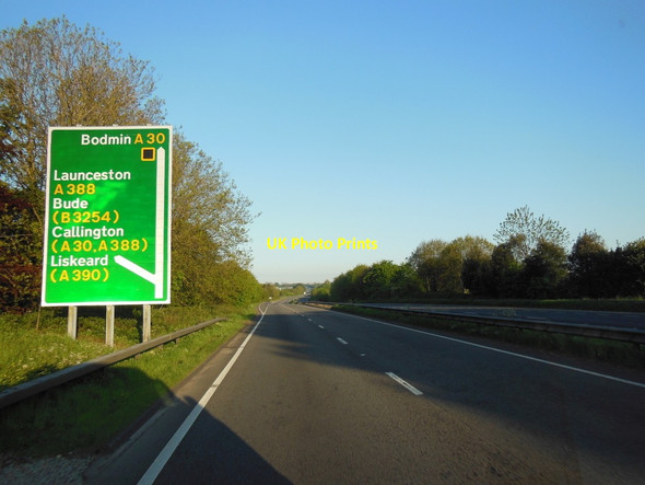 Photo 6"x4" The A30 westbound at Launceston Launceston c2013