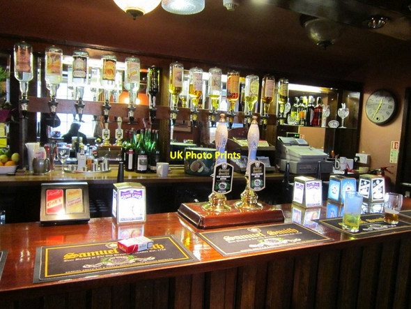 Photo 6"x4" The Castle Inn, Sheriff Hutton Sheriff Hutton c2013