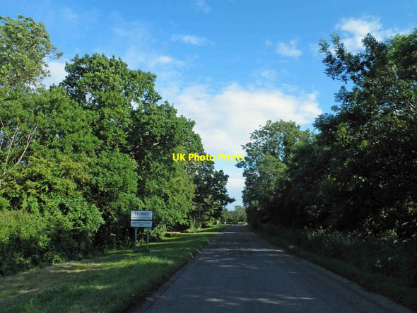 Photo 6"x4" Tetney village sign, Best kept village 2012 North End\/TA3101 c2013
