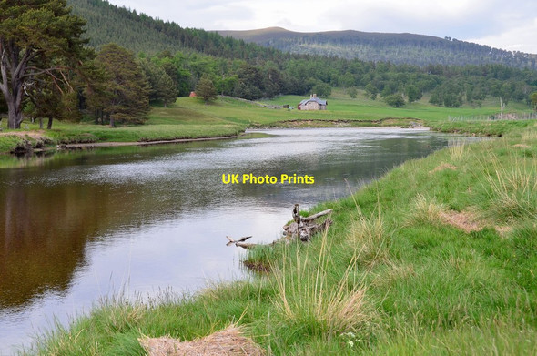 Photo 6"x4" The Dee near Braemar Auchendryne c2013