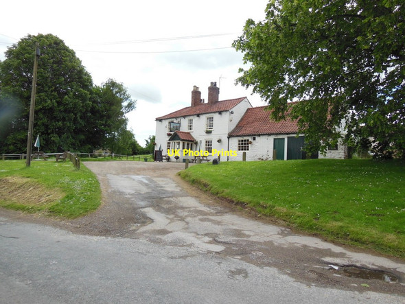 Photo 6"x4" The Castle Inn, Sheriff Hutton Sheriff Hutton c2013