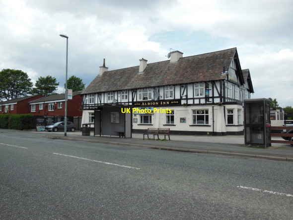 Photo 6"x4" The Albion Inn on Burnage Lane Heaton Mersey c2013