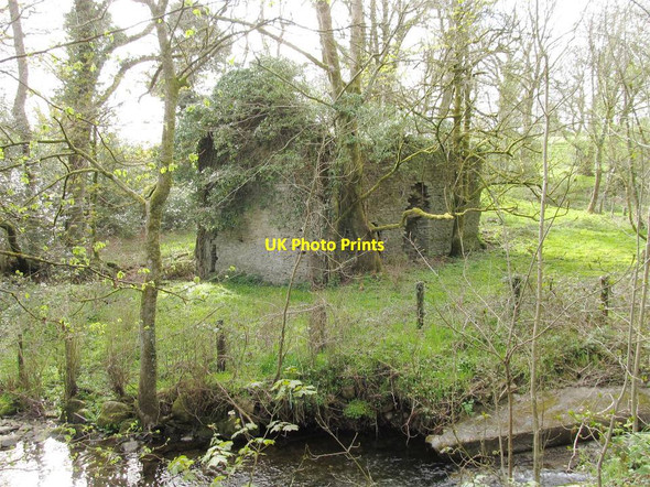 Photo 6"x4" Malthouse beside the river Llan Craig-cefn-parc c2013