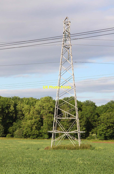 Photo 6"x4" Pylon in the field Fyfield\/SU4298 c2013